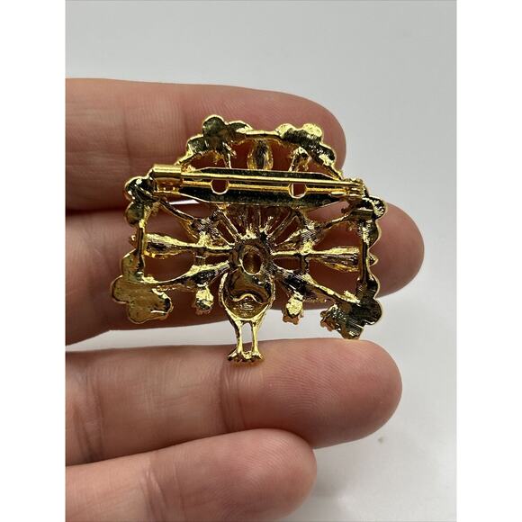Rhinestone Peacock Lapel Pin Figural Brooch Gold Tone Luxury Pinback Button - Picture 5 of 7